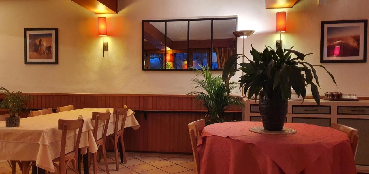 Alp-Hotel メジェーヴ エクステリア 写真