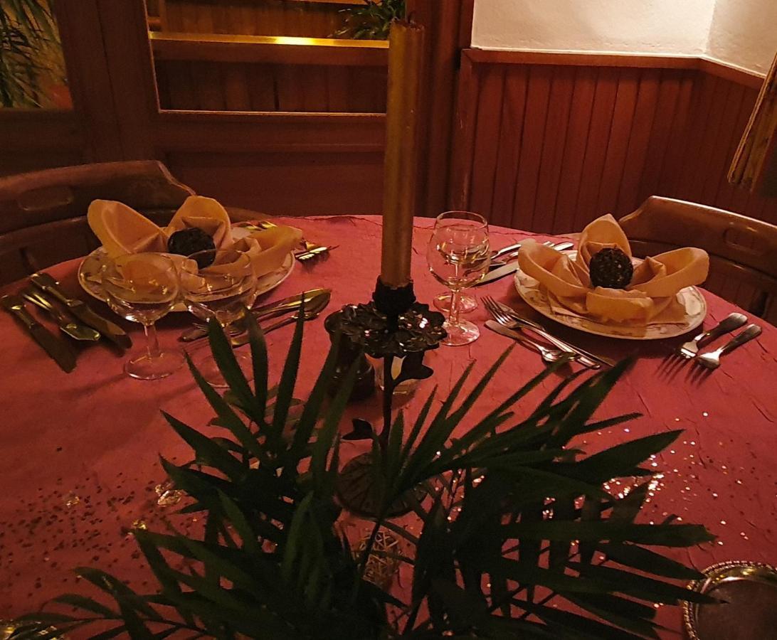 Alp-Hotel メジェーヴ エクステリア 写真