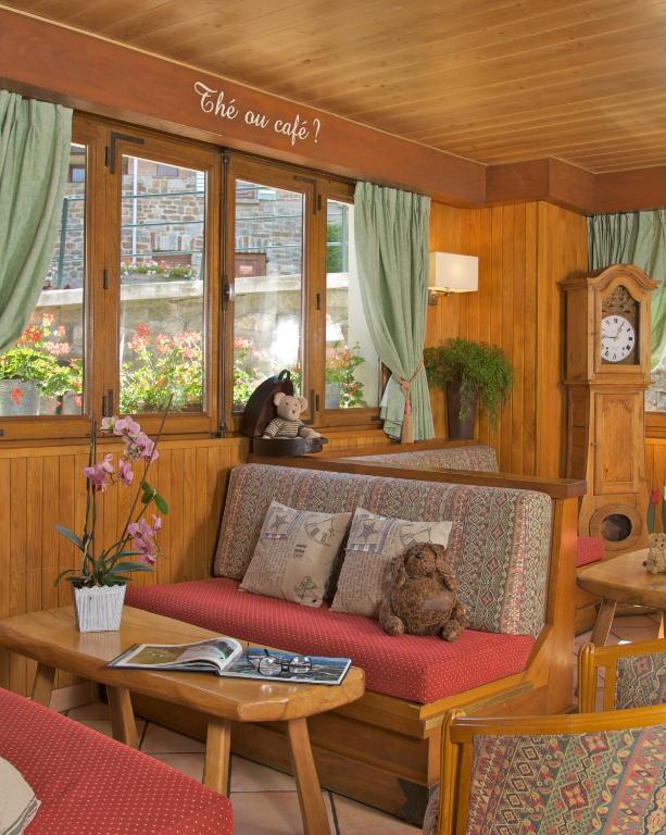 Alp-Hotel メジェーヴ エクステリア 写真