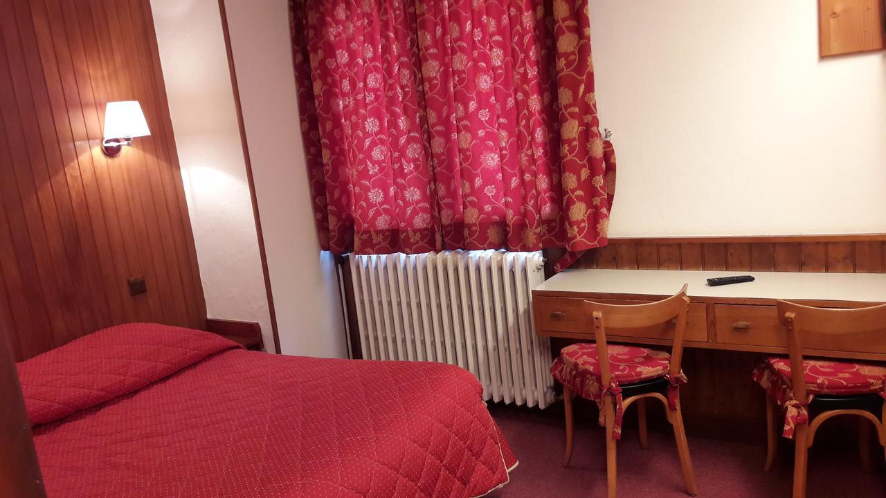 Alp-Hotel メジェーヴ 部屋 写真